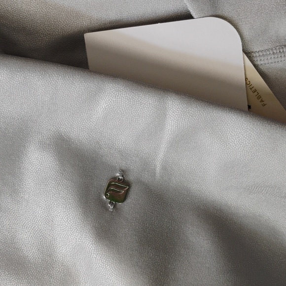 Fabletics pants - Picture 2 of 4